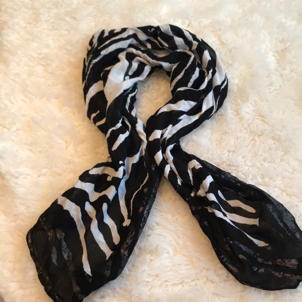 Beautiful EXPRESS Scarf🧣